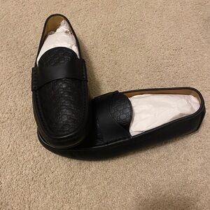 Gucci Black Loafers Slip-Ons